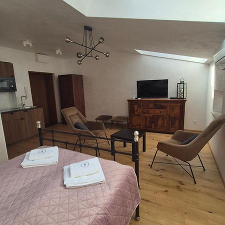 Aparthotel Miodowa 25 Krakow Luaran gambar