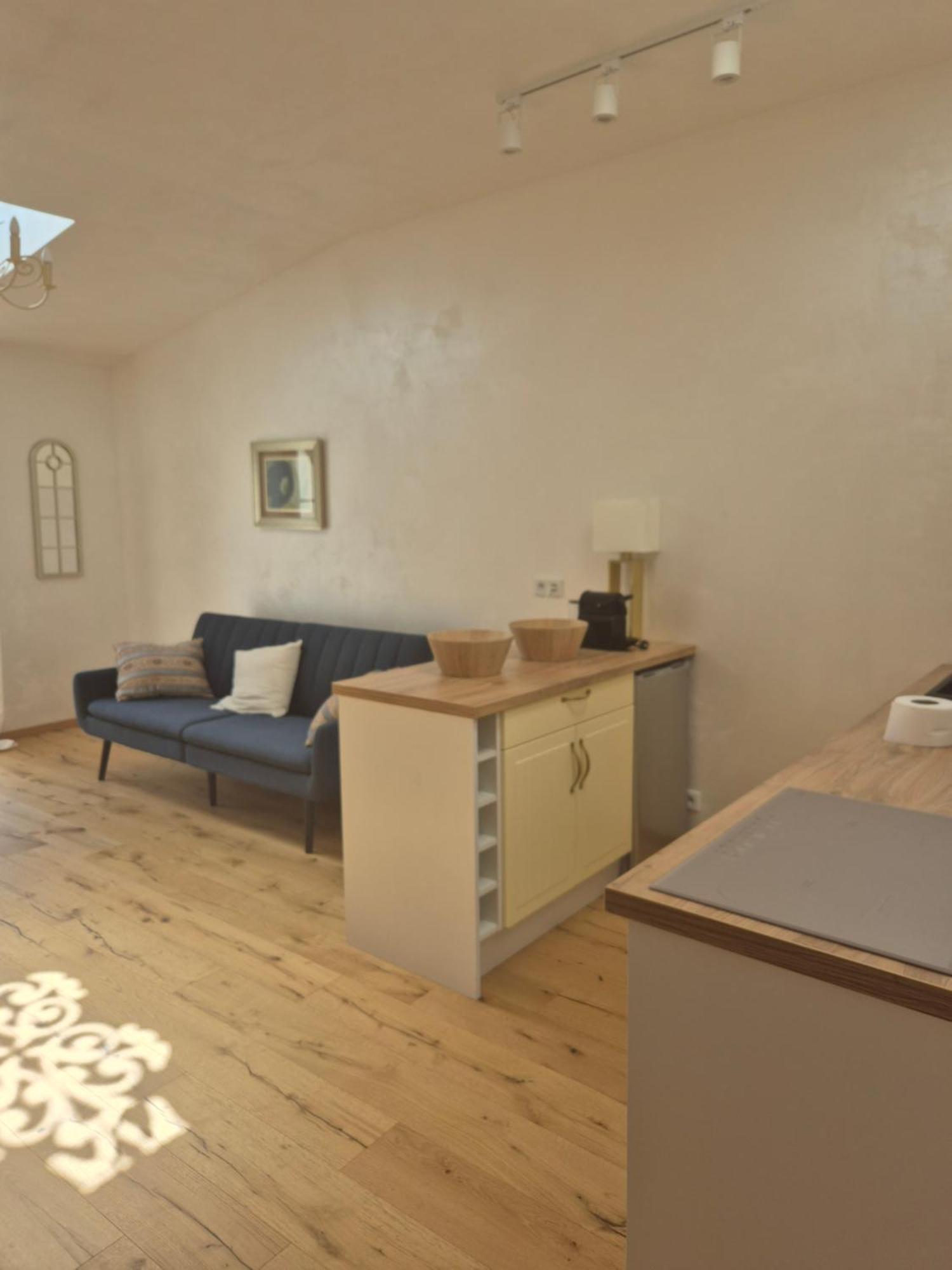 Aparthotel Miodowa 25 Krakow Luaran gambar