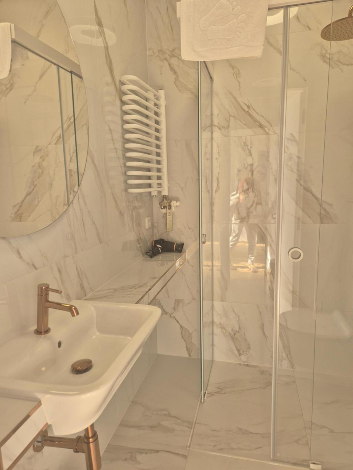 Aparthotel Miodowa 25 Krakow Luaran gambar