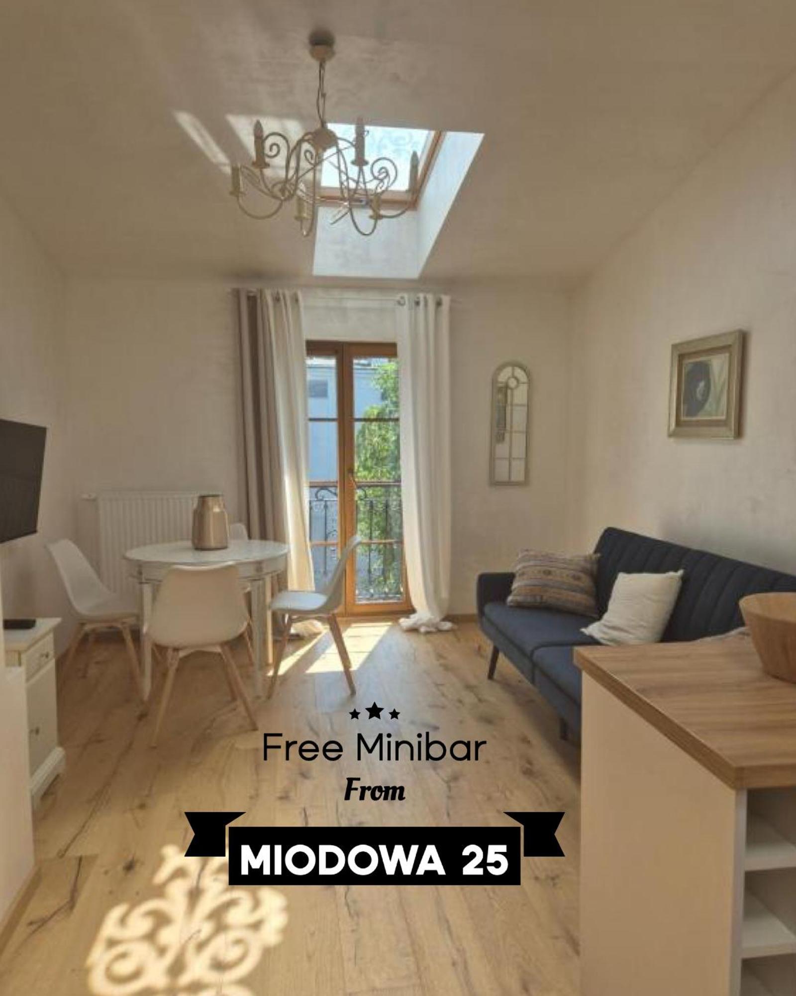 Aparthotel Miodowa 25 Krakow Luaran gambar